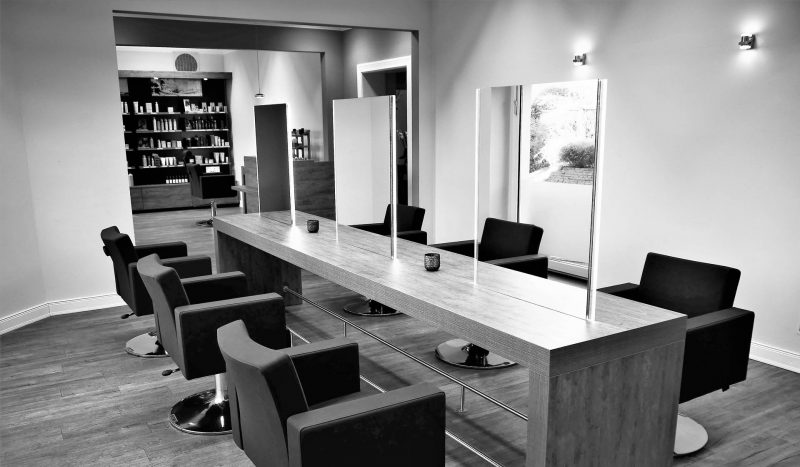 Der Salon Totale einwärts