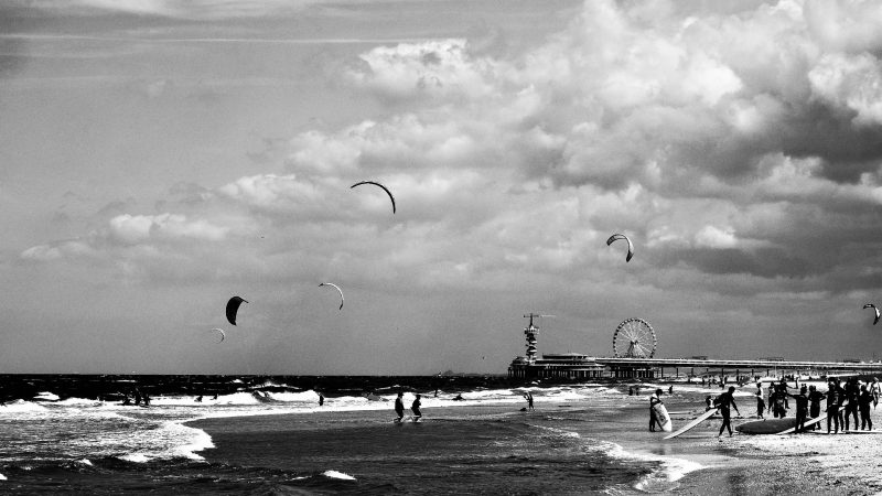 DenHaag_2017_Am und ueber dem Meer_Dobberstein